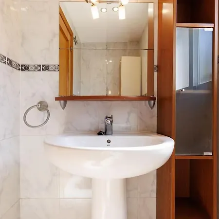 Casa vacanze Adosado Con Jardin En Xalets De *
