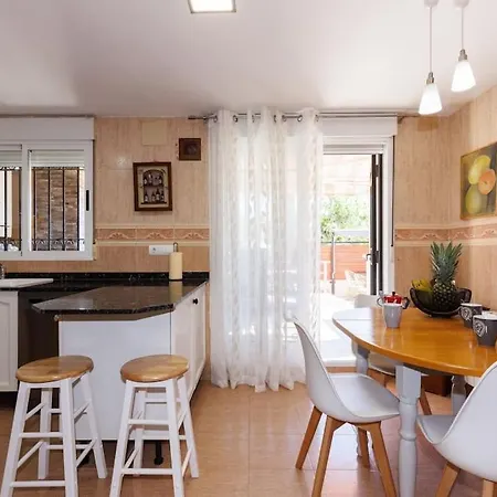 Casa vacanze Adosado Con Jardin En Xalets De *
